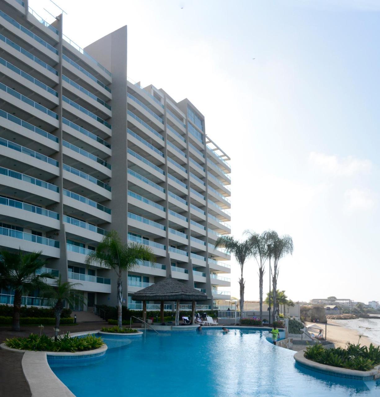 Lindo Departamento Al Pie De Playa Edificio Torre Oceanica Salinas (Santa Elena)